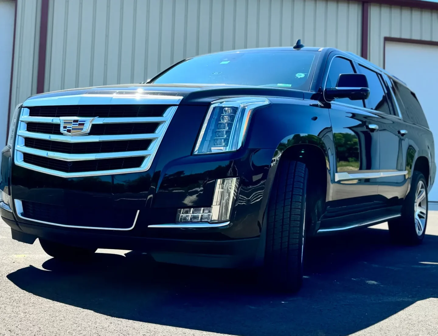 Cadillac Escalade SUV jimmys limousine exterior sm